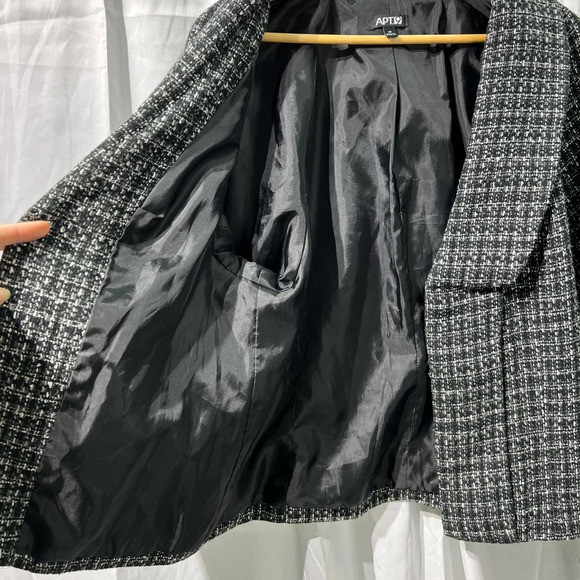 Apt. 9 Cropped Tweed Blazer Black, Grey and White - size Medium - Picture 9 of 14